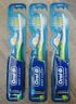 300410106393 Advanced Cleaning Deep Clean Toothbrush Soft Bristle Bacteria