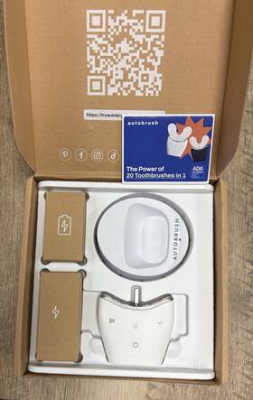 V4-wht Autobrush Adult Sonic Pro Base And Charger Nib Open