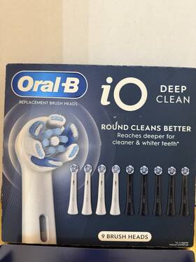 2195350 Oral-b Io Deep Clean Rotating Toothbrush Replacement Heads White And Black 9 Pack