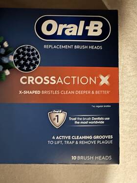 72010 Oral-b 7 Replacement Brush Heads - Authentic Bought Costco