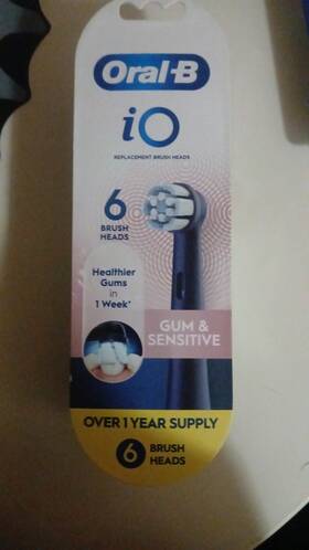 80338597 Oral-b 6ct. Io Brush Head Replacements Gum And Sensitive