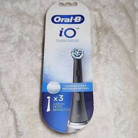 90523443 Oral-b Io Ultimate Clean Replacement Brush Heads Black 3 Pack
