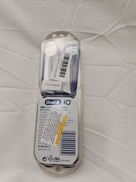 91457935 Oral-b New Io Replacement Brush Heads Gentle Care White Pack Of 4 Sealed