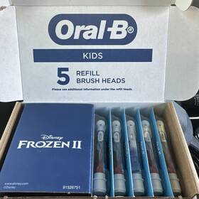 91526751 Oral-b Kids Extra Soft Replacement Brush Heads Featuring Disneys Frozen 5 Ct