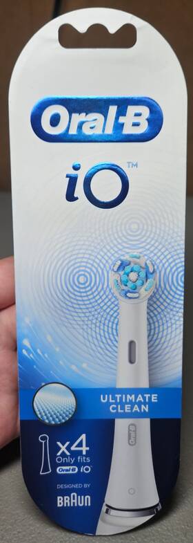 98819 Oral-b Io Ultimate Clean Toothbrush Replacement Heads 4 Pack- New And Sealed