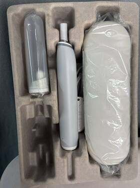 G3.2i6.1kd Oral-b Electric Toothbrush Handle Io Series 3 Rechargeable-used No Brush Heads