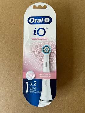 Mc-6747287 Oral-b Io Series Gentle Care Replacement Brush Head For 2-ct White