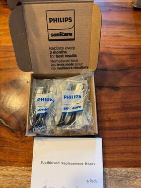 20052513k Philips New Set Of 12 Phillips Sonicare Replacement Toothbrush Heads