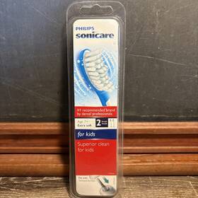 Philips Sonicare 075020031662 Standard Kids 7 Brush Head 2 Pack New Sealed Red Blue Color F1