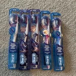 5 Pack Oral-b 3D White Luxe Stain Eraser Removal Toothbrush Manual Medium Sealed. Fixed Price $35.99.