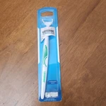 Johnson Listerine Ultraclean Access Flosser Starter Pack 8 Disposable Heads. Fixed Price $6.99.