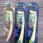Lot Oral-b Crossaction Pro-health Soft Compact 35 Toothbrush Nos 2009 Vtg. Fixed Price $17.99.
