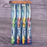 4 Lot Oral-b Advantage Plus Toothbrushes 33 Medium Compact 35 Comfort Grip 2002. Fixed Price $19.99.