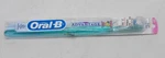 Vintage 1998 Oral Advantage Toothbrush Blue Green Straight Soft 60 Full Nos. Fixed Price $31.99.