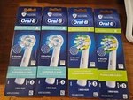 Lot Of 4 Oral-b Replacement Brush- 2 Floss Action X3 And Sensitive & Gum. Fixed Price $23.00.