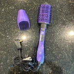 Conair Infiniti Pro The Knot Ionic Hot Drying Styling Brush Infinity. Fixed Price $13.50.