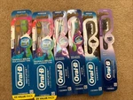 Total Of 8 Oral-b Medium Toothbrushes Shown In Pic. Fixed Price $17.00.