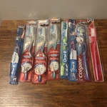 Lot 8 Colgate & Oral-b Toothbrushes Assorted Floss-tip Indicator Soft New. Fixed Price $17.99.